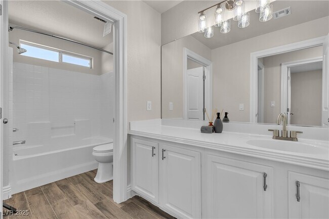 Building Photo - 7820 Milkweed Ct