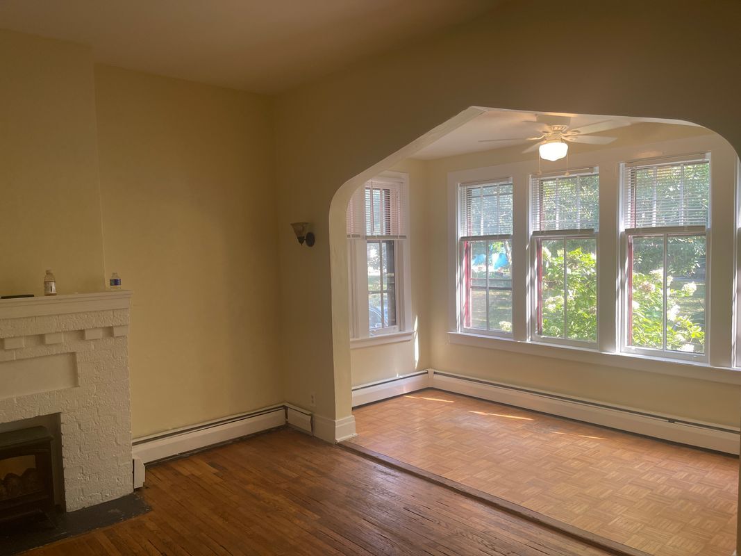 Building Photo - 60 1/2 Days Park