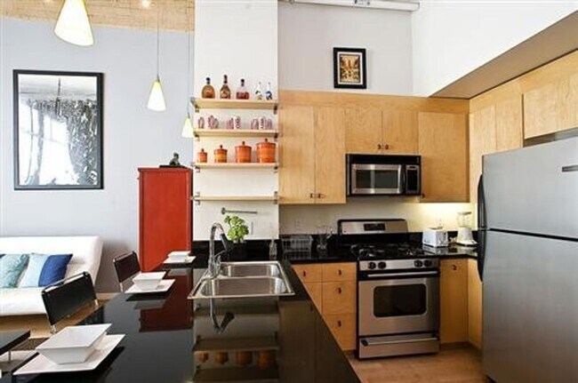 Building Photo - South Beach Contemporary Top Floor New Yor...