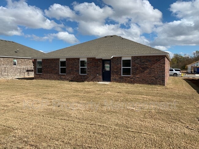 Building Photo - 6706 SW Whitmarsh Rd