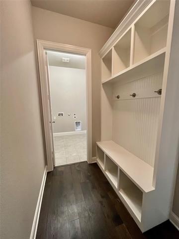 Building Photo - 820 Rosebud Trl