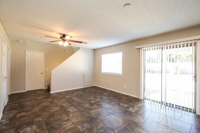 Building Photo - 1726 E Bradstock Way