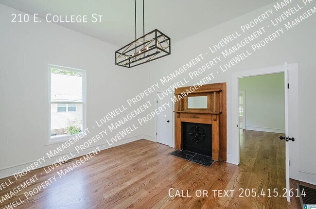 Building Photo - 210 E College St