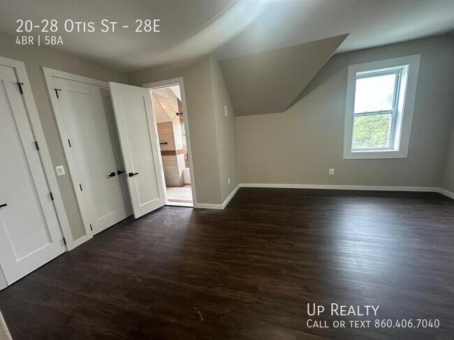Building Photo - 20-28 Otis St-28E