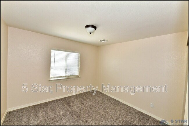 Building Photo - 2840 Tierra De Moyo Pl