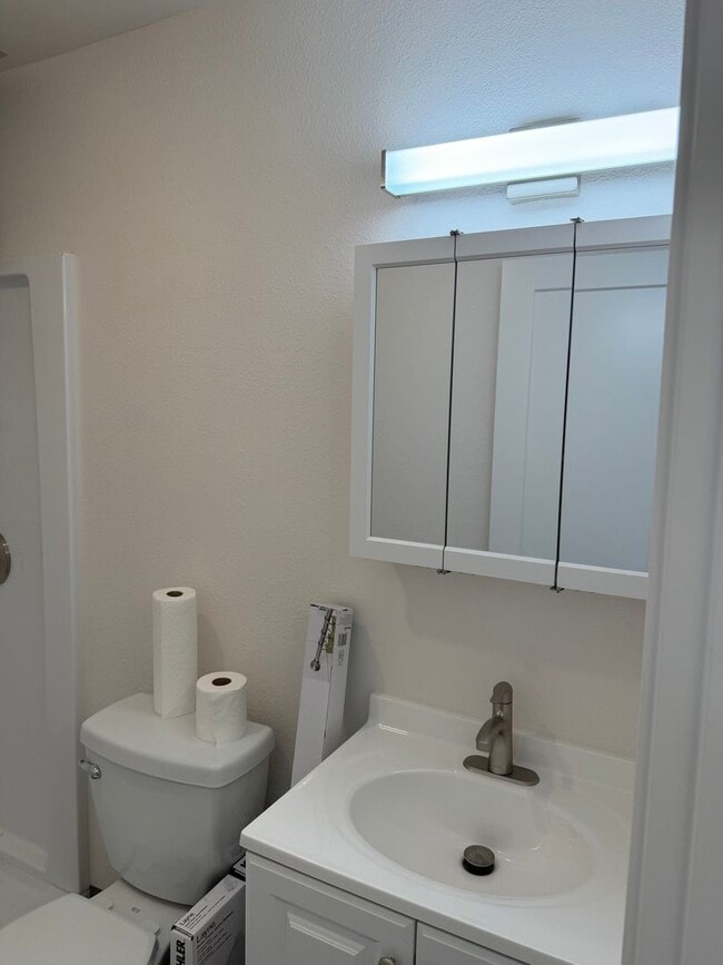 Building Photo - Aloha Apartments