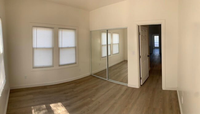 Building Photo - 3990 4th St