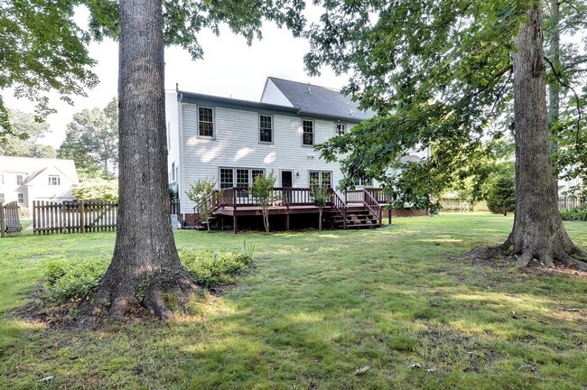 Building Photo - Updated & Spacious Home in Wythe Creek Farms