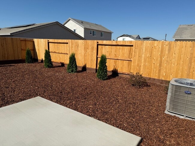 Building Photo - ***BRAND NEW***  SOLAR HOME WITH 3 BEDROOM...