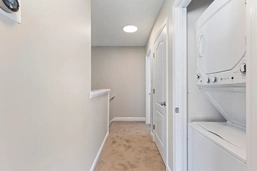 Building Photo - 1426 N Waccamaw Dr