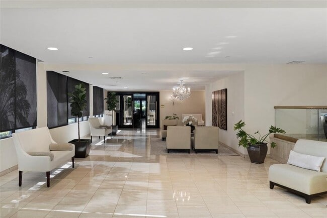 Building Photo - 3301 Bayshore Blvd