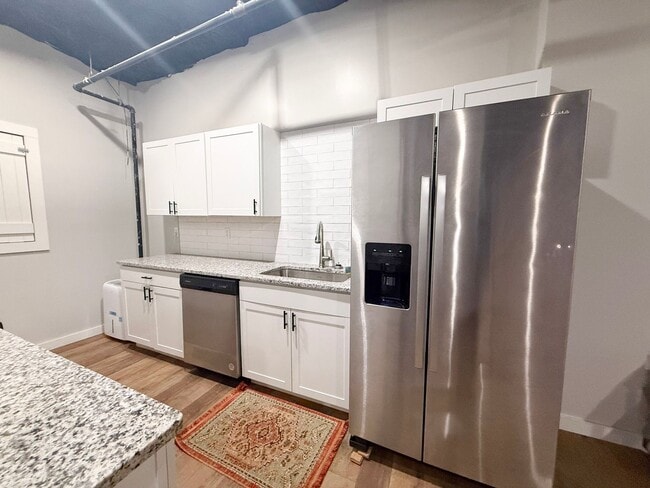 Building Photo - 209 S Church St