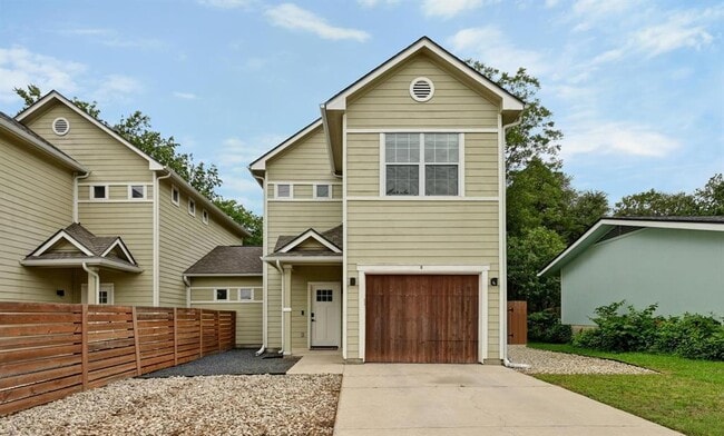 Building Photo - 3203 Carol Ann Dr