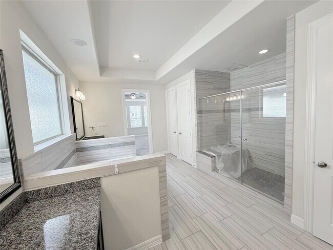 Building Photo - 13216 Green Hills Dr