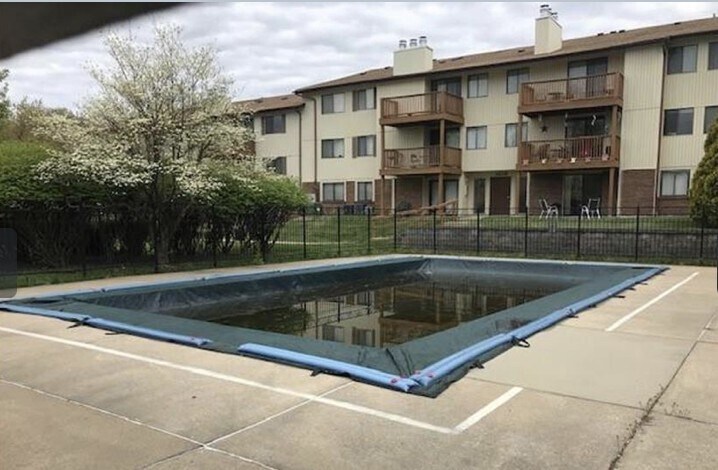 Building Photo - 1531 Springlet Ct