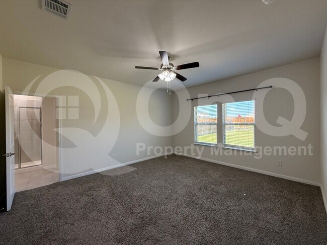 Building Photo - 1400 Colonial Bluff Ln