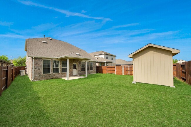 Building Photo - 20230 Creekdale Bend Dr