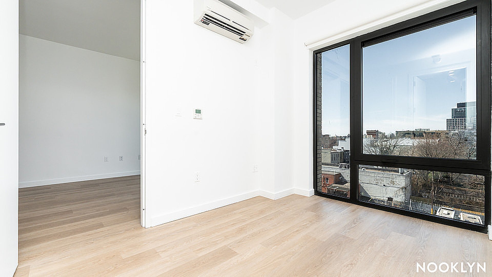 Building Photo - 527 Grand Ave