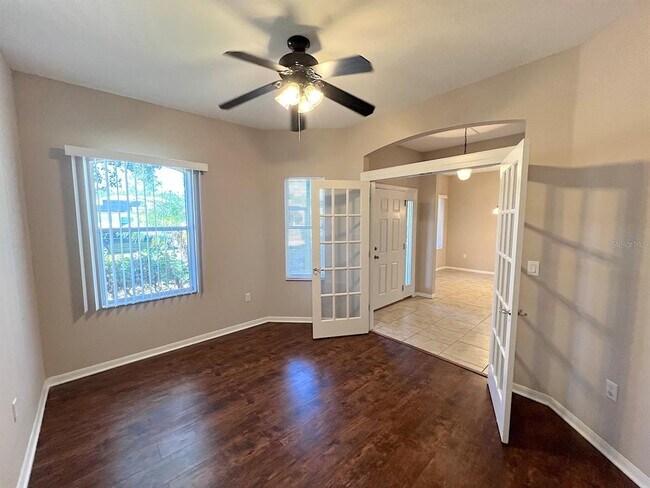 Building Photo - 7 Zither Ct