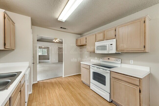 Building Photo - 6010 Wall St