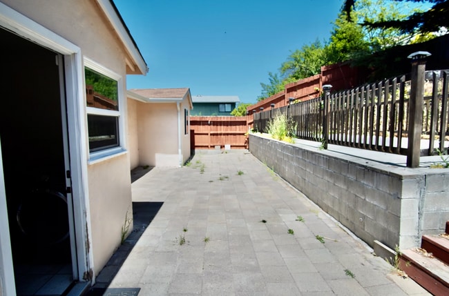 Building Photo - 18420 Crest Ave