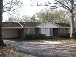 Building Photo - 5209 Maudelayne Dr S