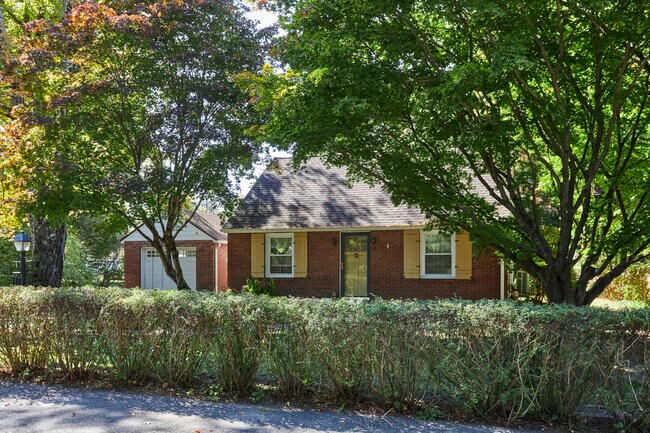 Primary Photo - 60 Mill St
