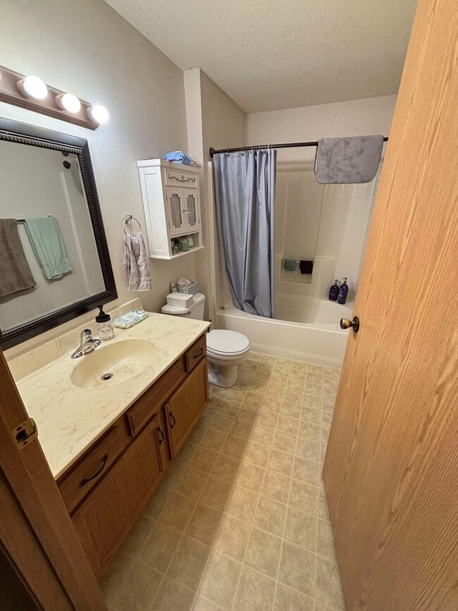 Building Photo - 5712 Bishops Blvd