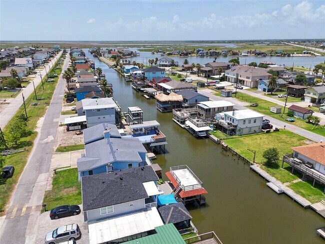 Building Photo - 77 Bayou Vista Dr