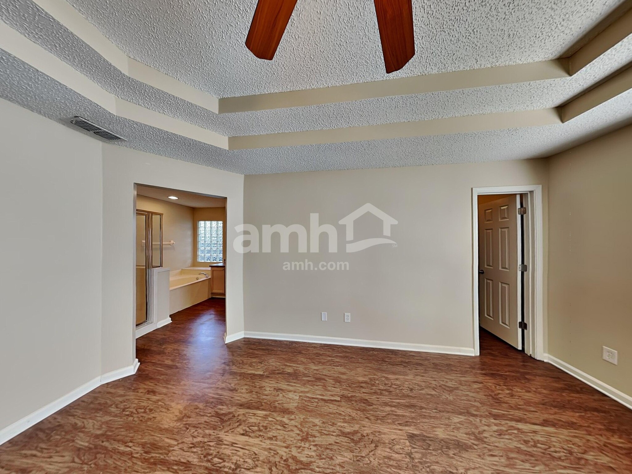 Building Photo - 1184 Lake Parke Dr