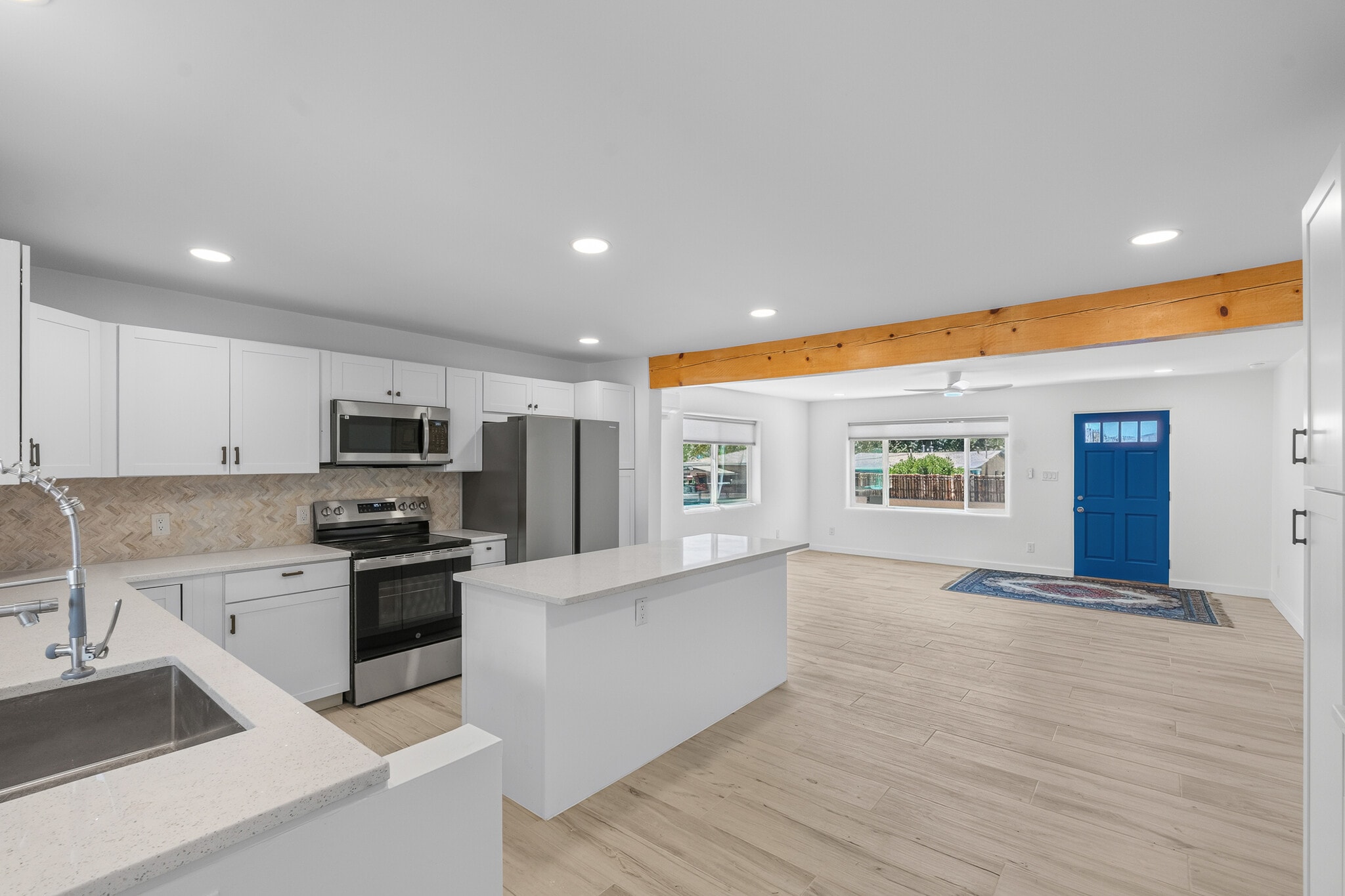 Open concept design - 1707 Espinacitas St