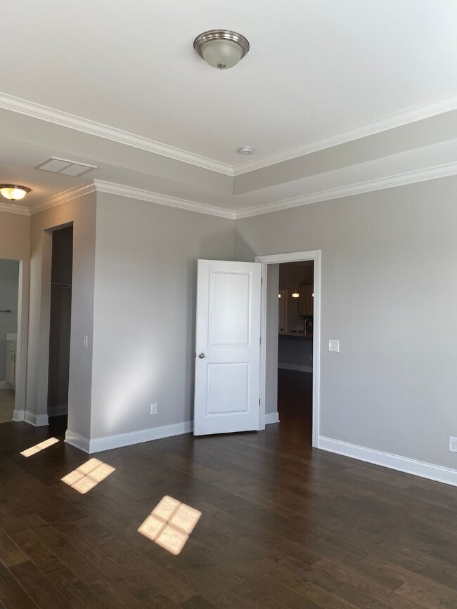 Building Photo - Stunning, Spacious Home in May River Preserve!