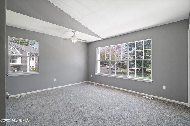Building Photo - 17 Mainbraid Ct