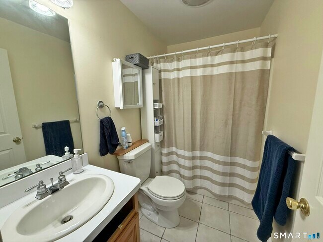 Building Photo - 490 Wolf Run