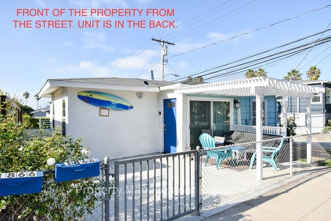 Building Photo - 2 Bedroom, 1 Bath Duplex Unit near Beach