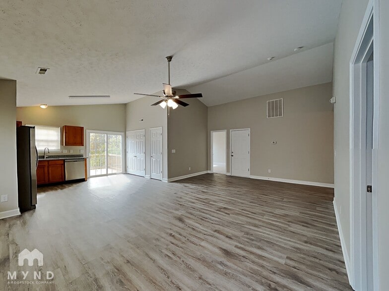 Building Photo - 440 Scotts Creek Trail
