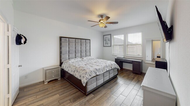 Building Photo - 31415 Whitcombe Summit Wy
