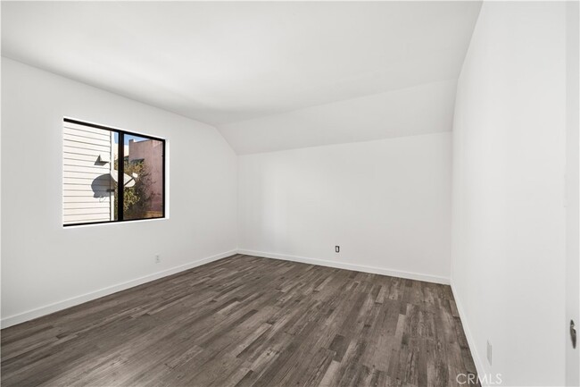 Building Photo - 12576 Pinon Ct