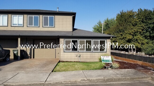 Primary Photo - Junction City Row House