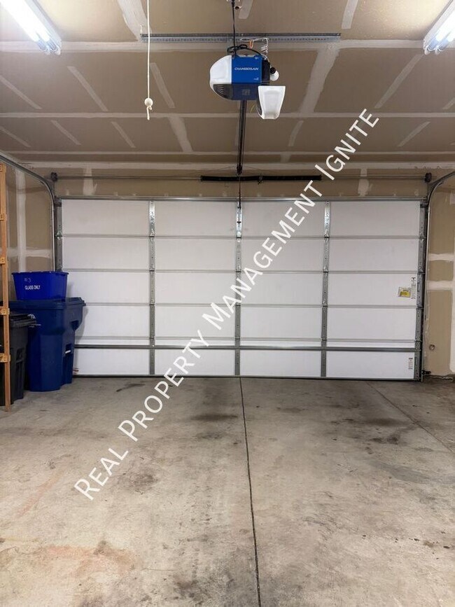 Building Photo - 20573 Button Brush Ave