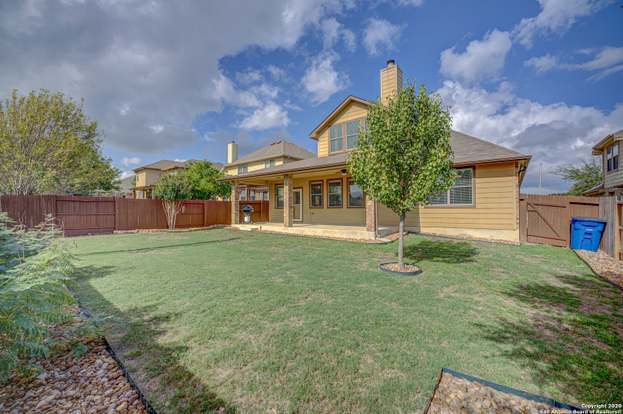 Building Photo - 398 Pecan Meadows