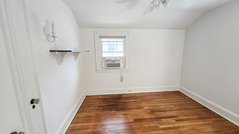 Bedroom 2 - 15 Yates Ave