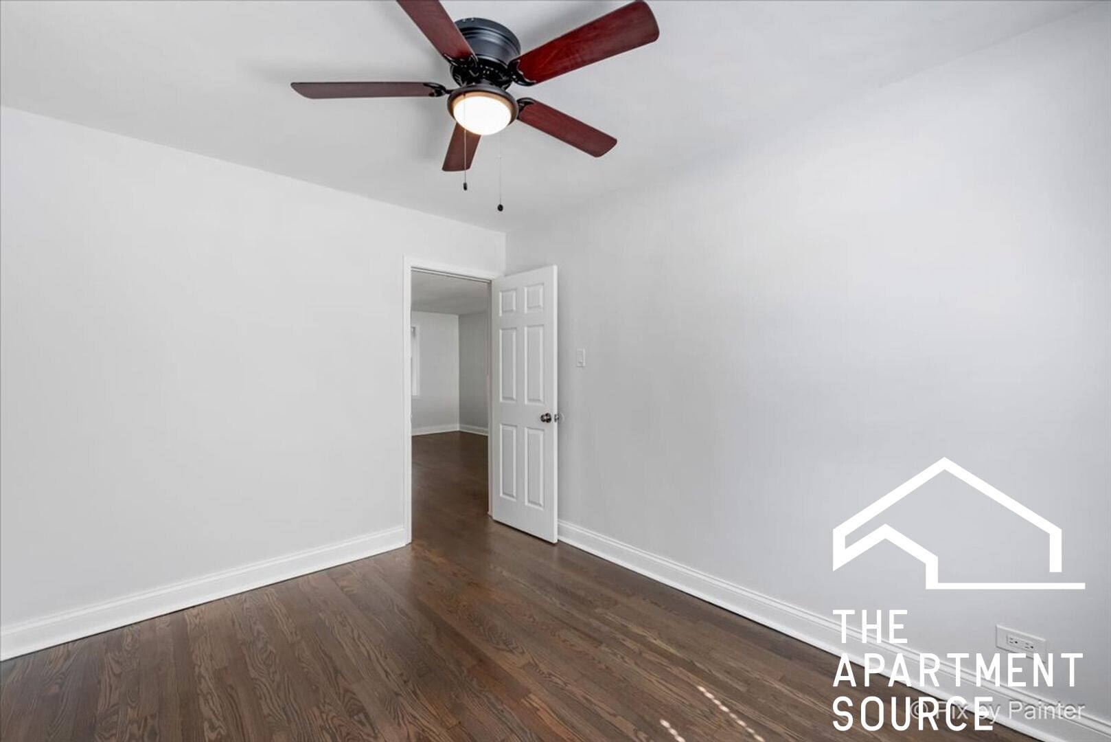 Building Photo - 2711 W Berwyn Ave