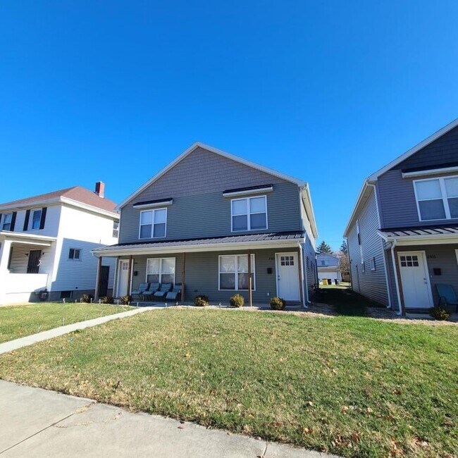 Building Photo - 2503 S Hanna St