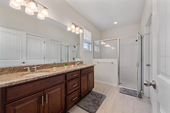 Building Photo - 16743 Herongate Dr