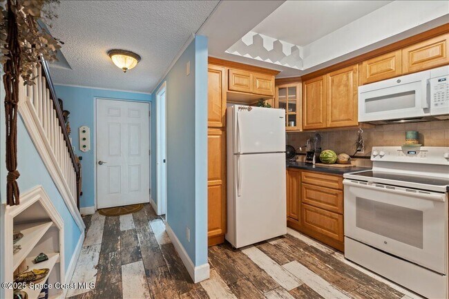 Building Photo - 199 Jimmy Buffett Mem Hwy