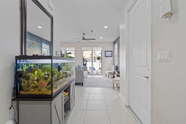 Building Photo - 4945 NW 48th Terrace