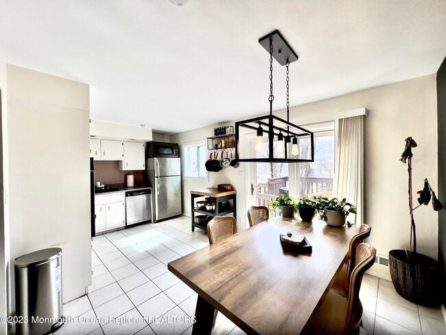 Building Photo - 317 Aldrich Rd
