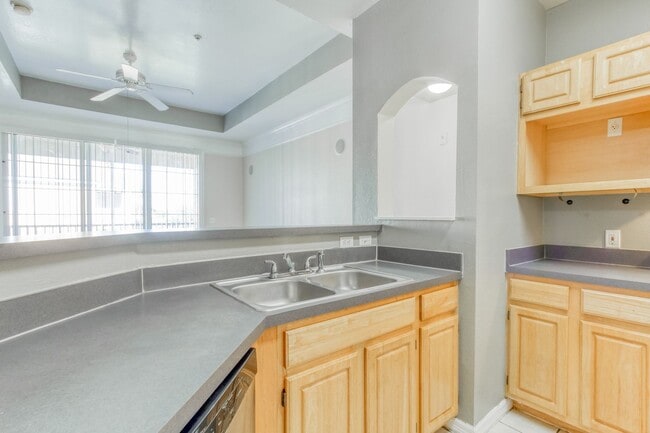 Building Photo - Metrowest Condo at The Hamptons, Orlando