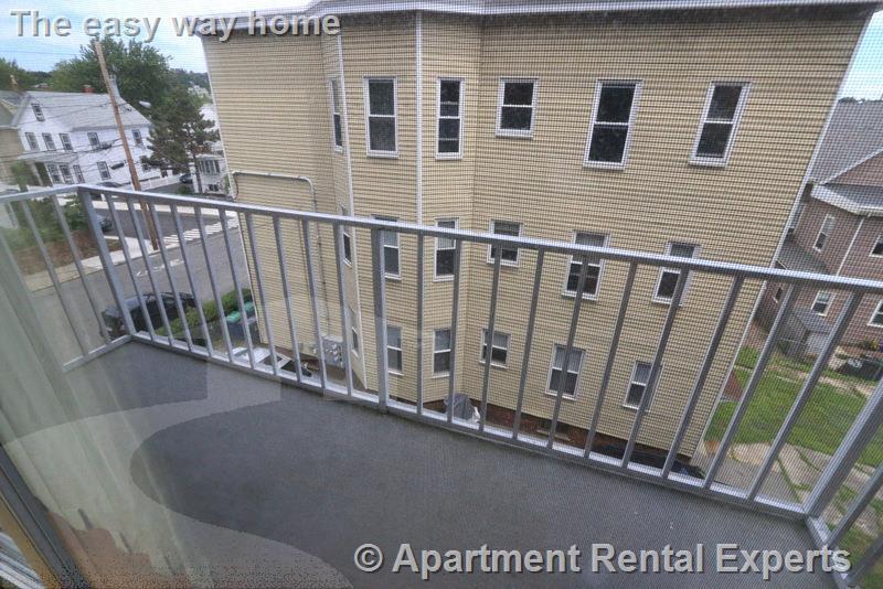 Building Photo - 70 Park St